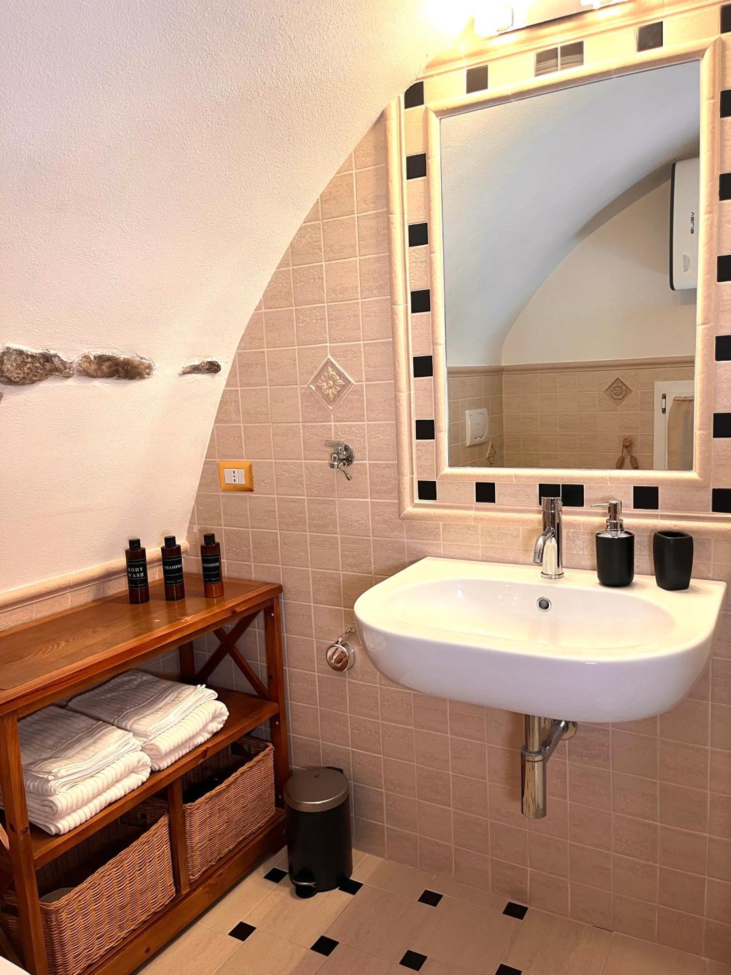 Ca' Pecina - Casa Vacanze Dolceacqua Extérieur photo