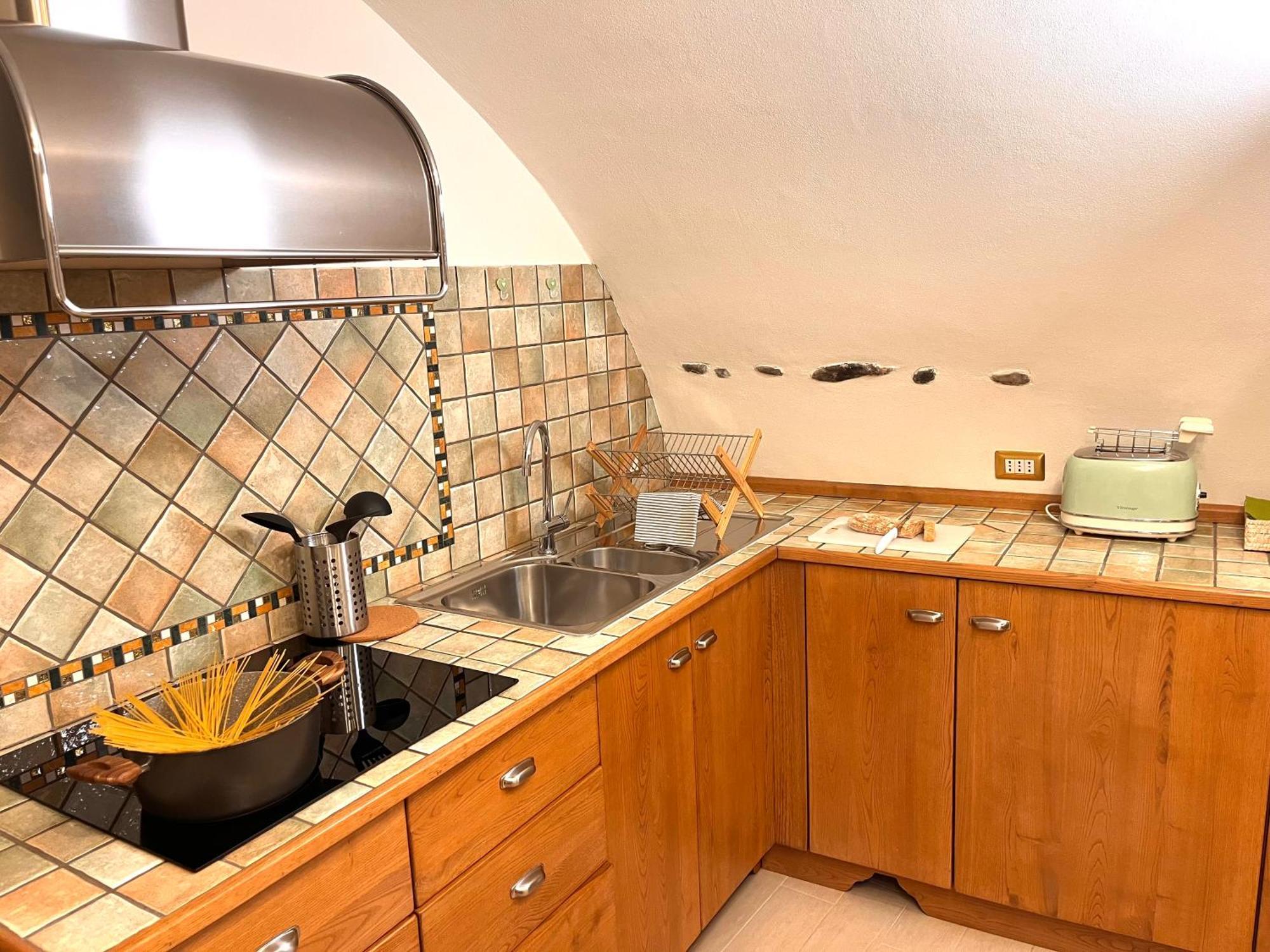 Ca' Pecina - Casa Vacanze Dolceacqua Extérieur photo